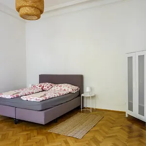 https://living-apartments-sensengasse.vienna-besthotels.com