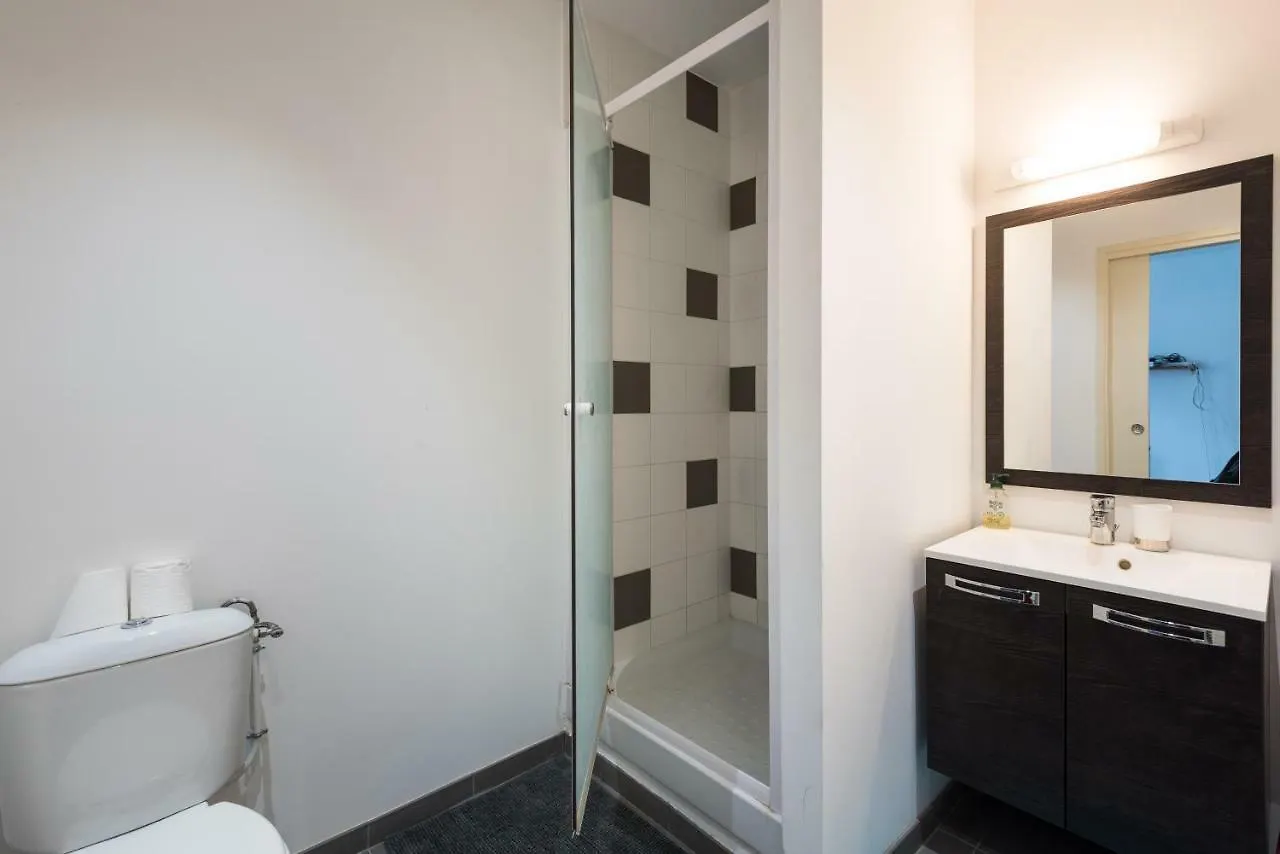 Appart République parking privé gratuit Lille Appartement